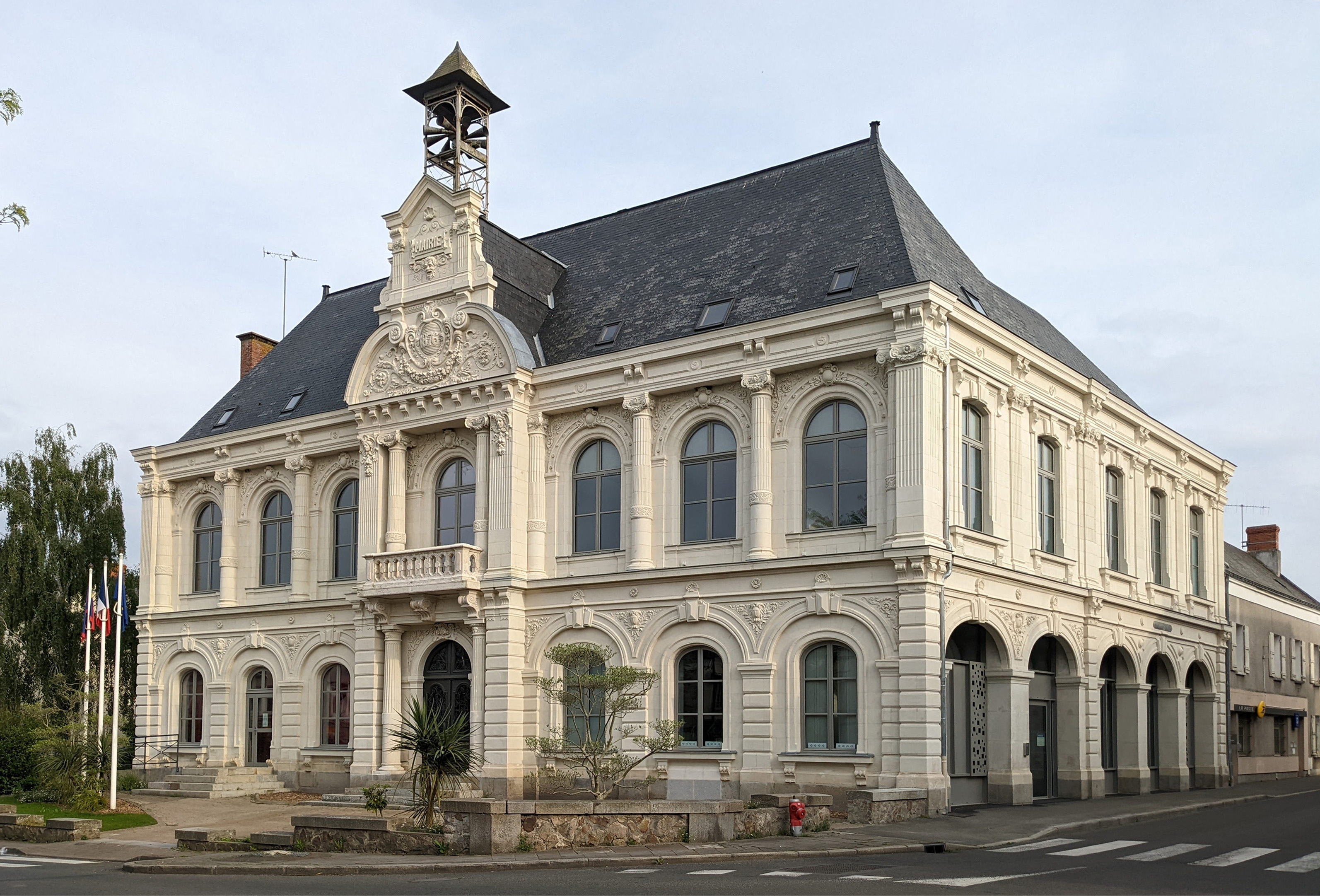 Façade principale - Mairie de Tiercé RO.ME ARCHITECTES