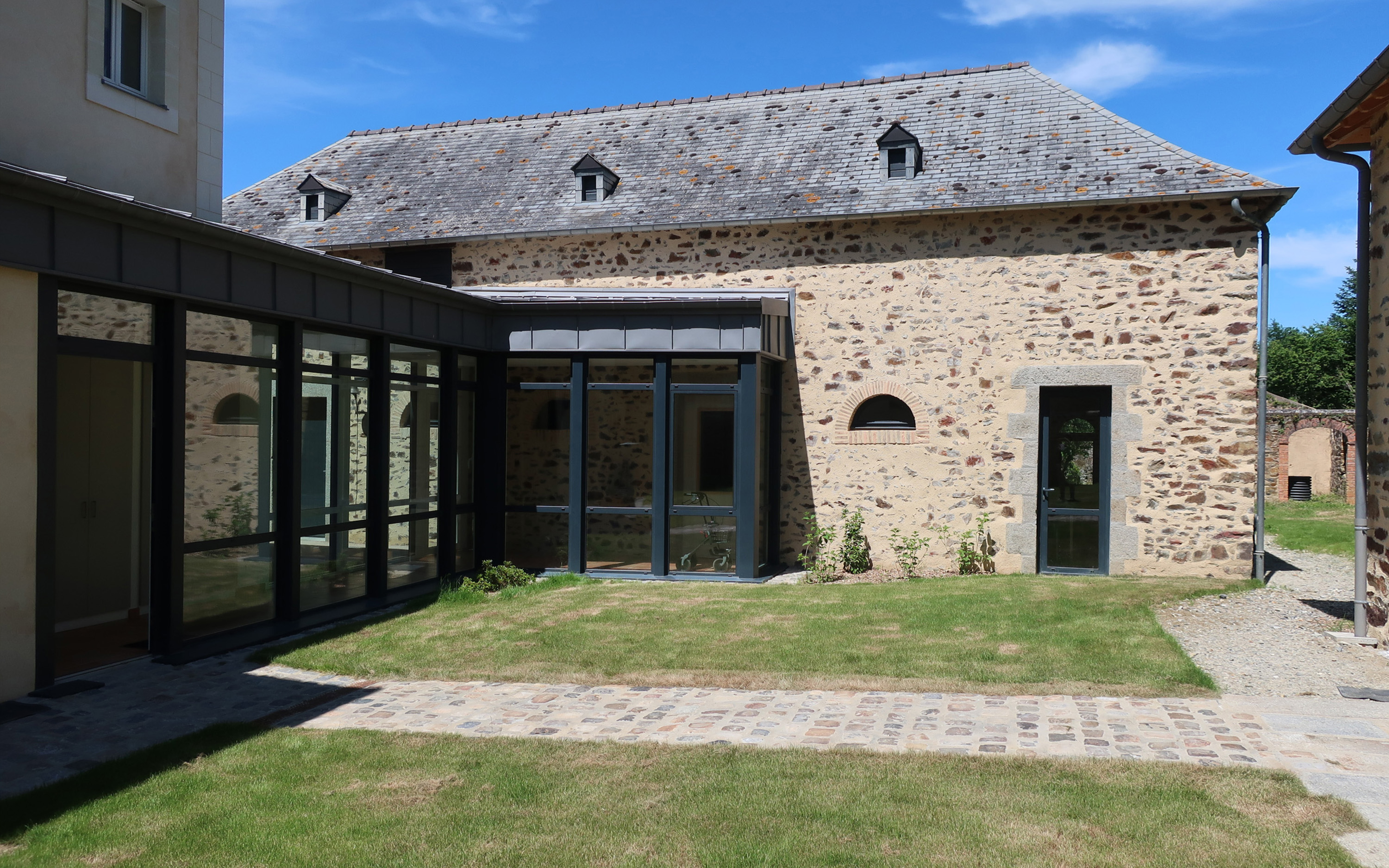 Extension - Petites Soeurs de Marie Mère du Rédempteur RO.ME ARCHITECTES