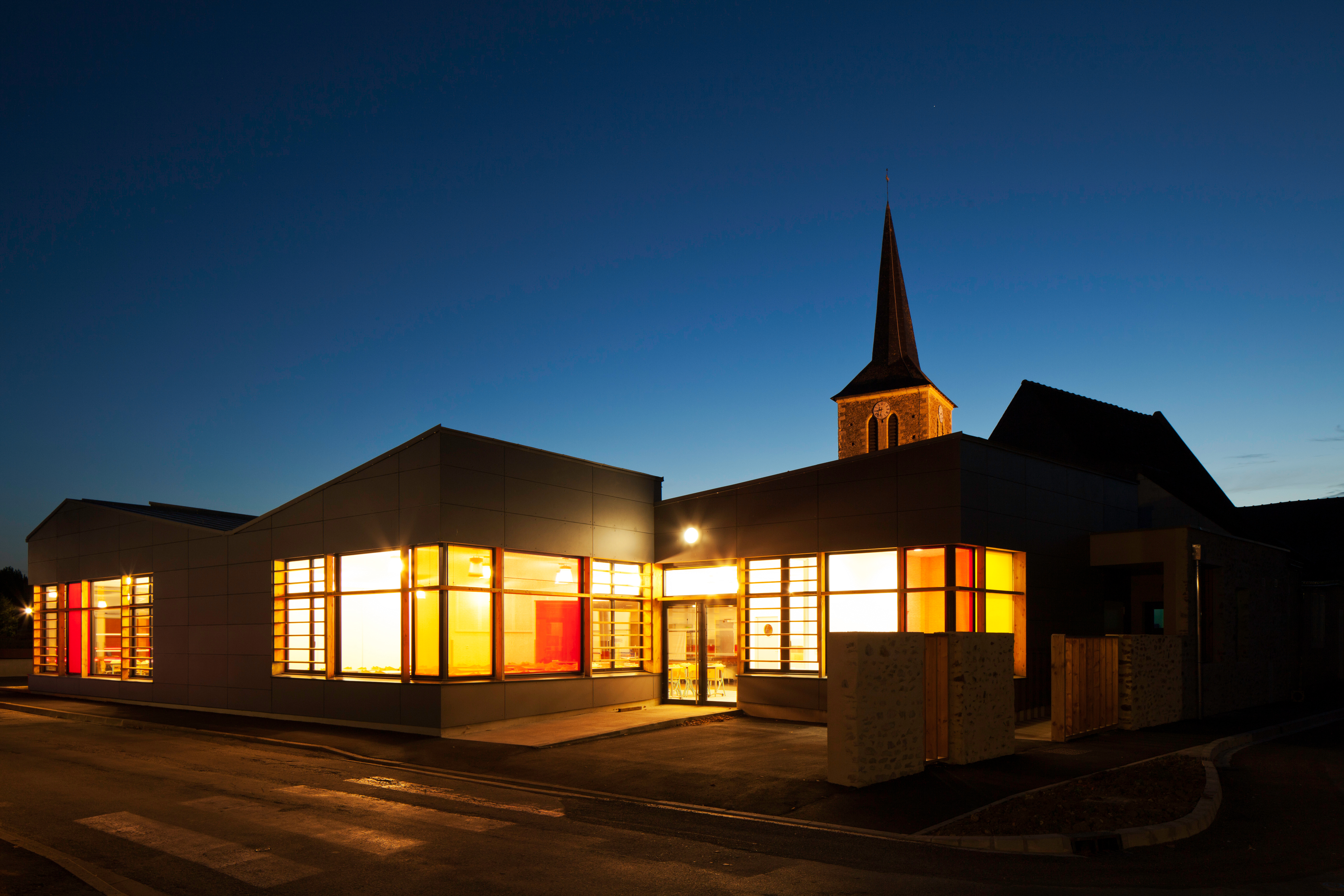 restaurant scolaire briollay ALM RO.ME Architectes  photo Paul Grandsard