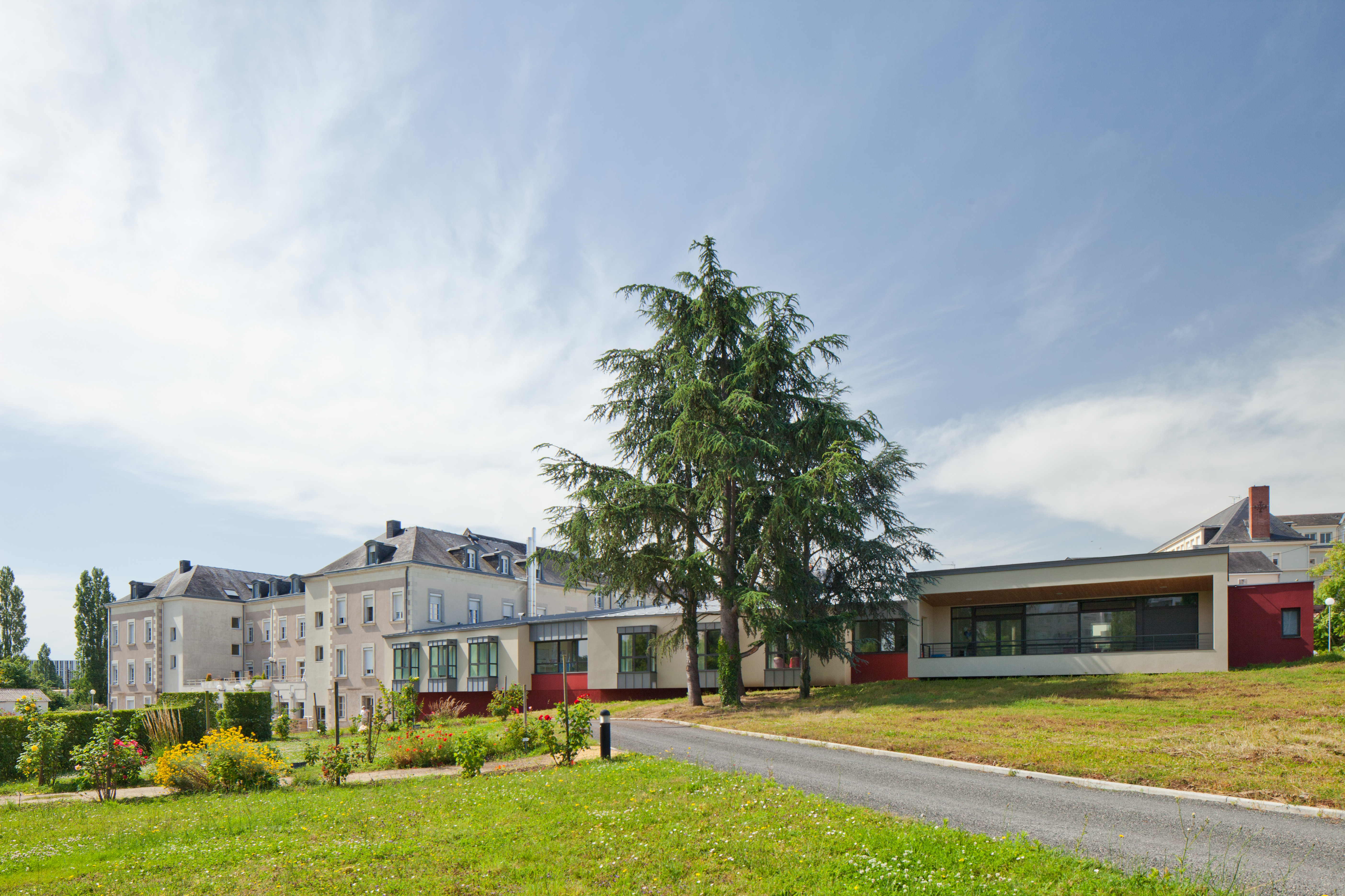 UHR maison de retraite ste marie angers RO.ME Architectes  photo Paul Grandsard