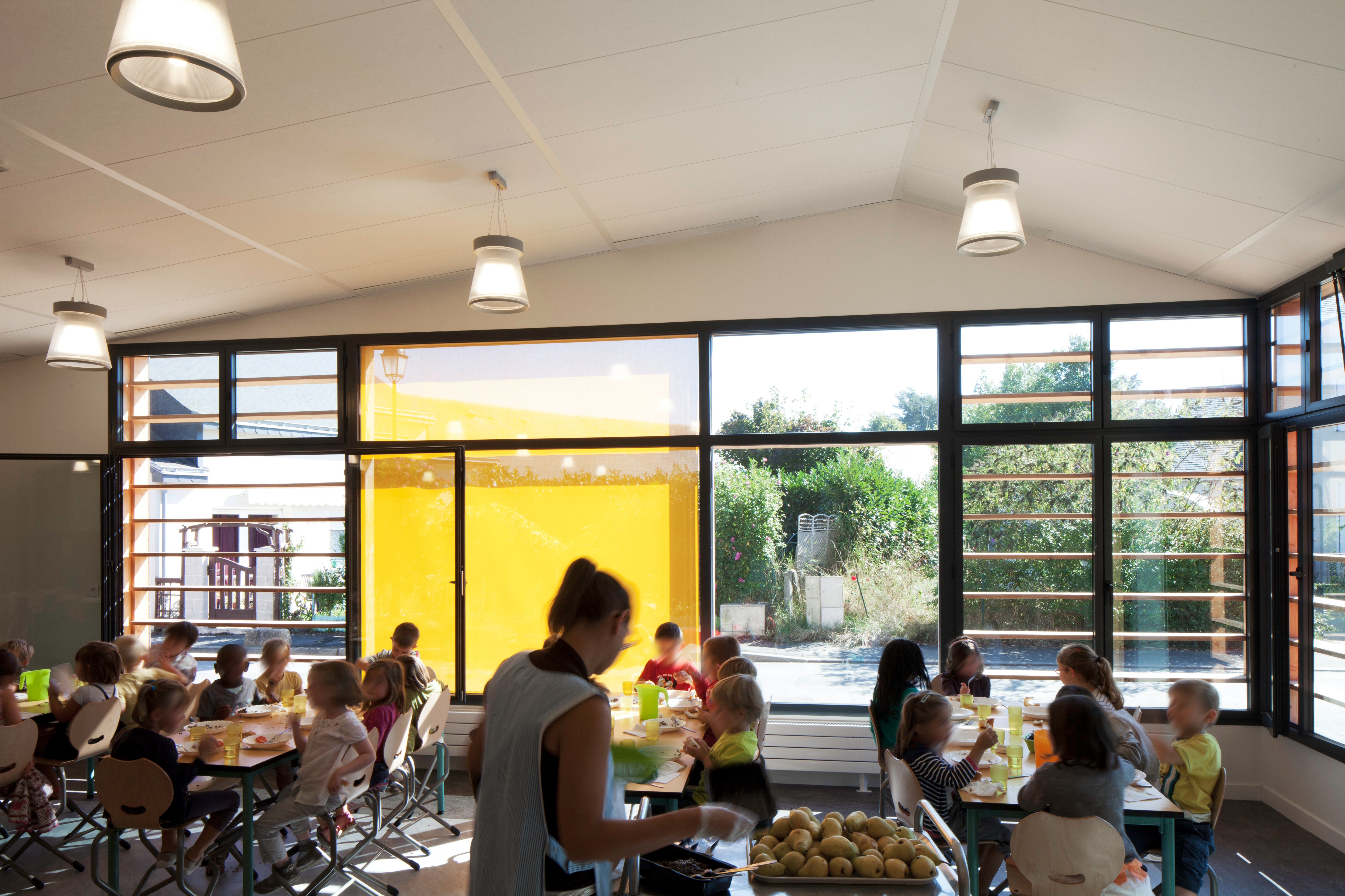 restaurant scolaire briollay ALM RO.ME Architectes  photo Paul Grandsard